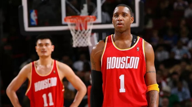 马丁内斯谈C罗肘击被罚下：那不是暴力行为，而是对挑衅的反应（马丁内斯：C罗肘击染红非暴力，只是对挑衅的回应）