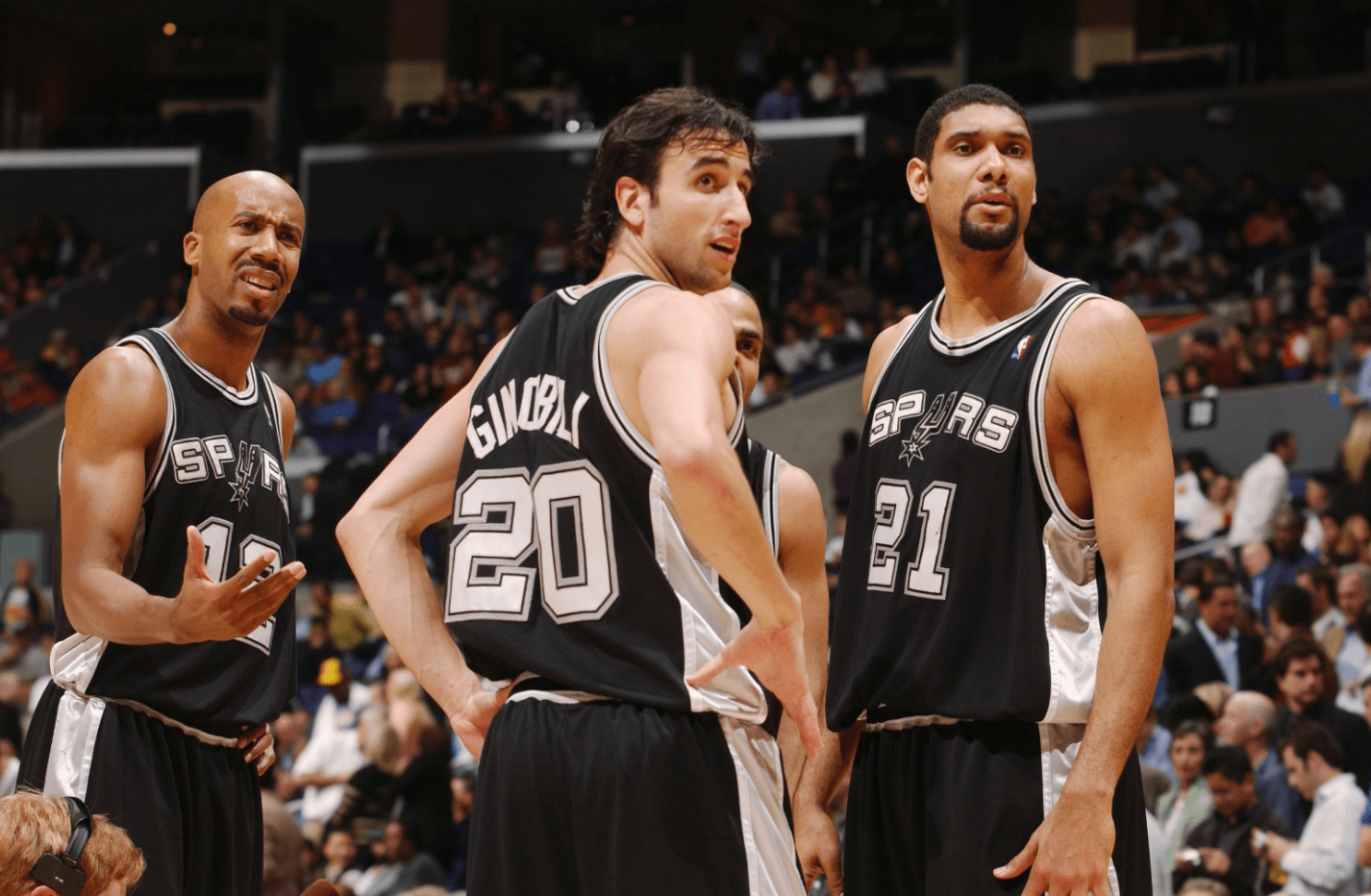 曼城与利物浦本轮积分榜争夺激烈（曼城与利物浦本轮积分榜之争白热化）