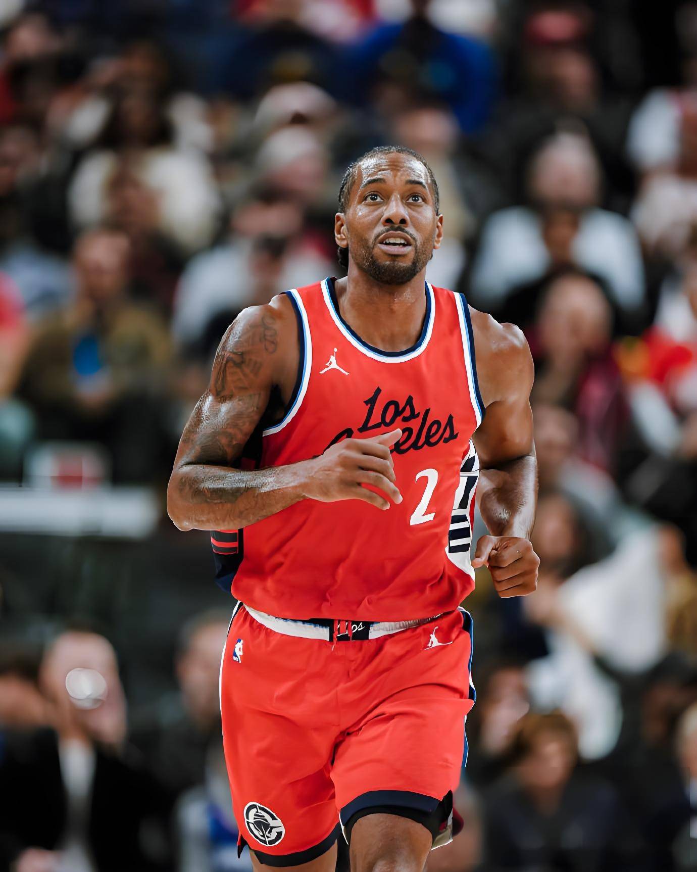 快船连败后成功反弹（快船摆脱连败重回正轨）